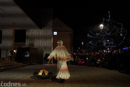 Foto a video: V Bojniciach opäť oslavovali zimný slnovrat podujatím Bojnický kračún 120