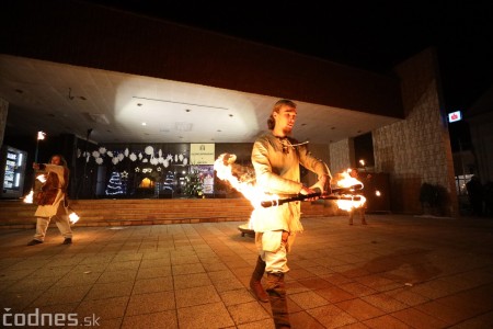 Foto a video: V Bojniciach opäť oslavovali zimný slnovrat podujatím Bojnický kračún 127