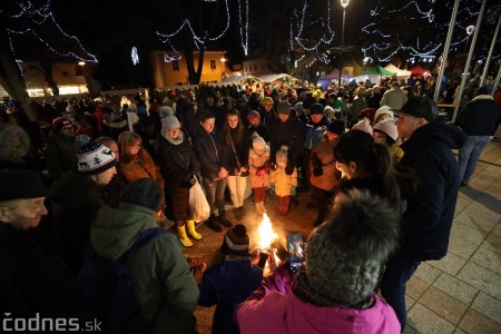 Foto a video: V Bojniciach opäť oslavovali zimný slnovrat podujatím Bojnický kračún 147