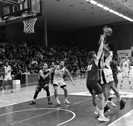 Foto: Derby - BC Prievidza – MBK Baník Handlová 79:70 11