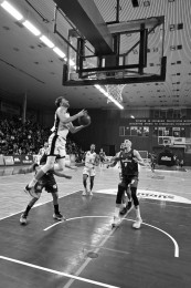 Foto: Derby - BC Prievidza – MBK Baník Handlová 79:70 41