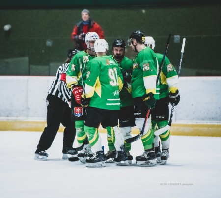 Foto a video: Hokejový sviatok v Prievidzi - HC Prievidza (Andrej Sekera) vs Calgary screw&bolt 22