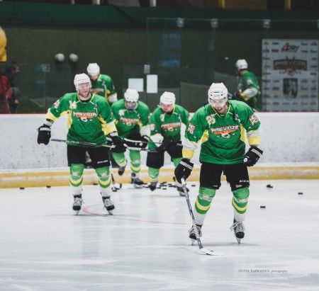 Foto a video: Hokejový sviatok v Prievidzi - HC Prievidza (Andrej Sekera) vs Calgary screw&bolt 29