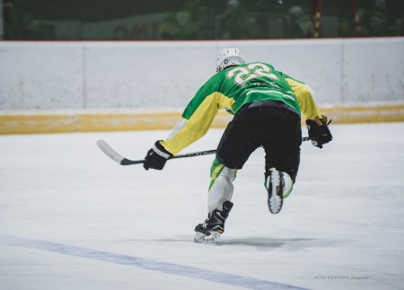 Foto a video: Hokejový sviatok v Prievidzi - HC Prievidza (Andrej Sekera) vs Calgary screw&bolt 35