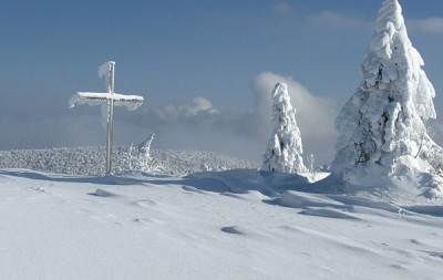V pohorí Vtáčnik môže do soboty spadnúť zhruba 40 centimetrov nového snehu.
