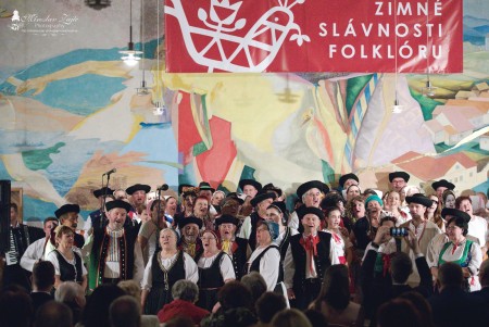 Foto: 30. ročník Zimných slávností folklóru Hornonitria 1