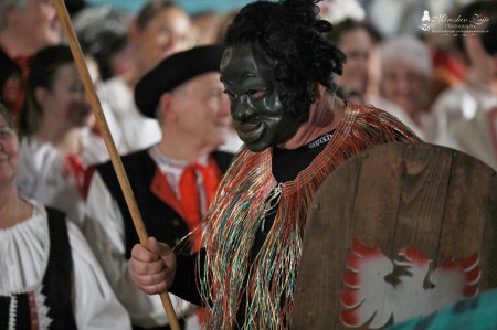 Foto: 30. ročník Zimných slávností folklóru Hornonitria 5