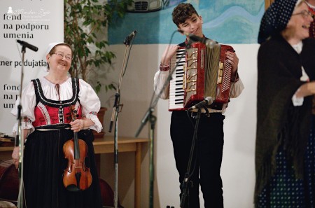 Foto: 30. ročník Zimných slávností folklóru Hornonitria 53