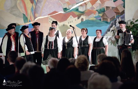 Foto: 30. ročník Zimných slávností folklóru Hornonitria 64