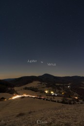 Najjasnejšie planéty Venuša a Jupiter sa v týchto dňoch skoro dotýkajú 3