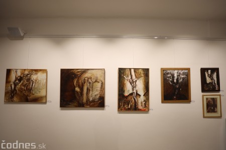 Foto: Výstava v Prievidzi predstavuje sakrálnu tvorbu Márie Nemčekovej-Chmeliarovej 45