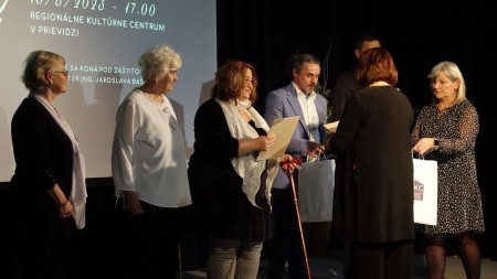 Foto a video: Ocenenie za prínos kultúrnej obci si za rok 2022 na hornej Nitre prevzali desiatky laureátov 6