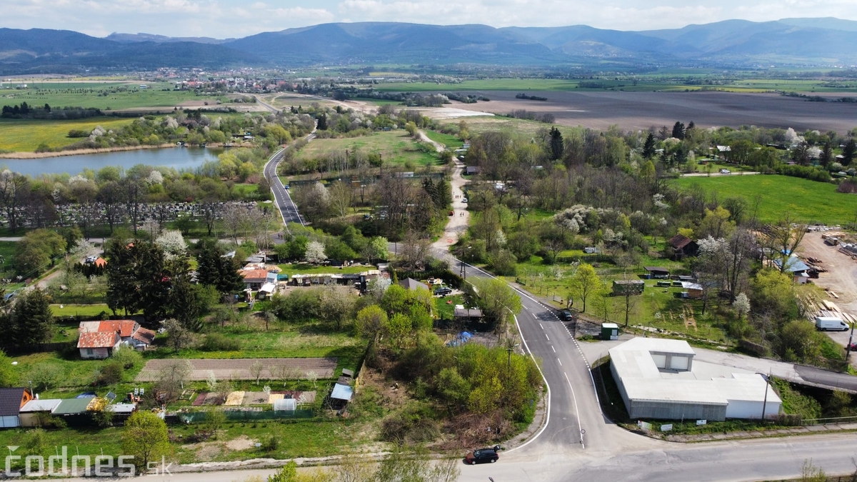 Foto: Cesta z obce Koš, ktorá vedie od Opatoviec nad Nitrou do obce Sebedražie mali dnes oficiálne otvoriť pre vodičov. Nestane sa tak