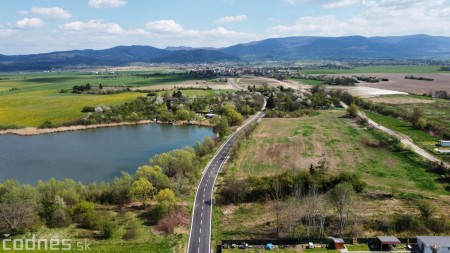 Foto: Cesta z obce Koš, ktorá vedie od Opatoviec nad Nitrou do obce Sebedražie mali dnes oficiálne otvoriť pre vodičov. Nestane sa tak 9