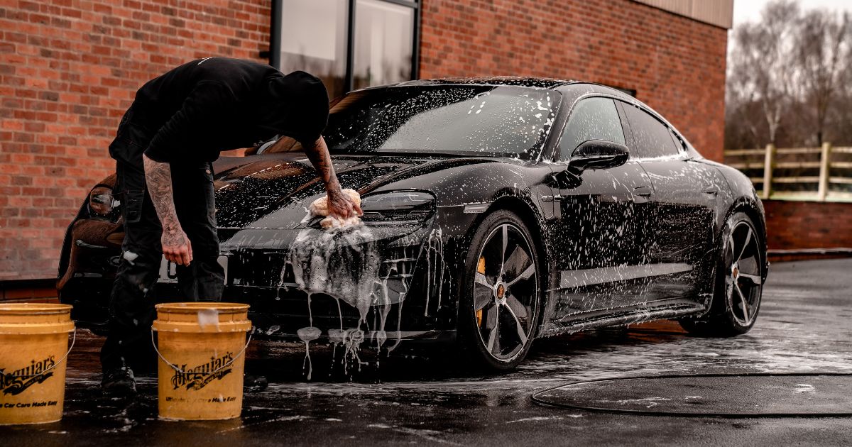 Ako dokonale vyčistiť auto? Vyskúšajte týchto 6 tipov