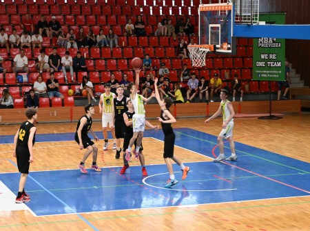 Foto a video: Majstrovstvá SR U14 - MBA Prievidza získali titul Majstra Slovenska 33