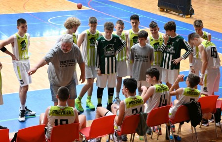 Foto a video: Majstrovstvá SR U14 - MBA Prievidza získali titul Majstra Slovenska 40