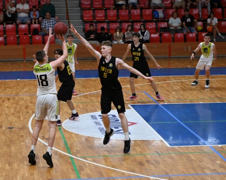 Foto a video: Majstrovstvá SR U14 - MBA Prievidza získali titul Majstra Slovenska 42