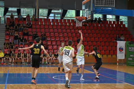 Foto a video: Majstrovstvá SR U14 - MBA Prievidza získali titul Majstra Slovenska 85