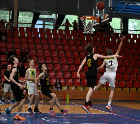 Foto a video: Majstrovstvá SR U14 - MBA Prievidza získali titul Majstra Slovenska 104