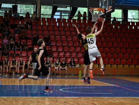 Foto a video: Majstrovstvá SR U14 - MBA Prievidza získali titul Majstra Slovenska 106