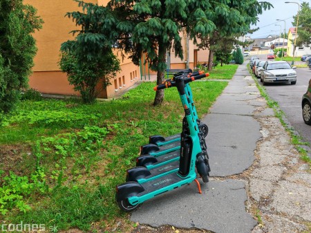 Foto a video: TIER dnes spustil v Prievidzi prevádzku s novými e-kolobežkami šiestej generácie 7