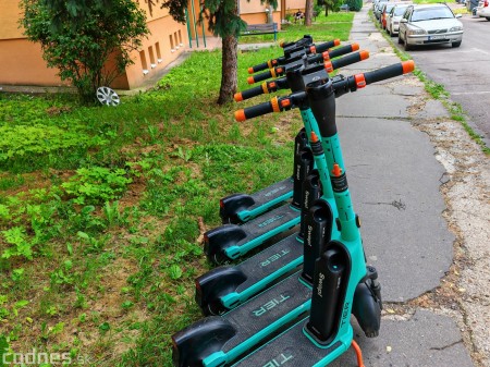Foto a video: TIER dnes spustil v Prievidzi prevádzku s novými e-kolobežkami šiestej generácie 9