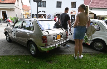 Foto a video: Spanilá jazda veteránov 2023 - Bojnice 218