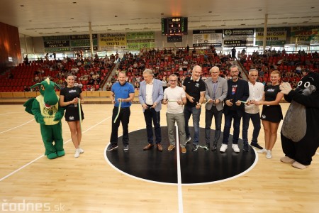 Foto: Dnes počas prípravného zápasu BC Prievidza slávnostne otvorili športovú halu v Prievidzi po rekonštrukcii palubovky 5