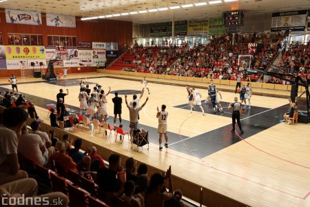 Foto: Dnes počas prípravného zápasu BC Prievidza slávnostne otvorili športovú halu v Prievidzi po rekonštrukcii palubovky 22