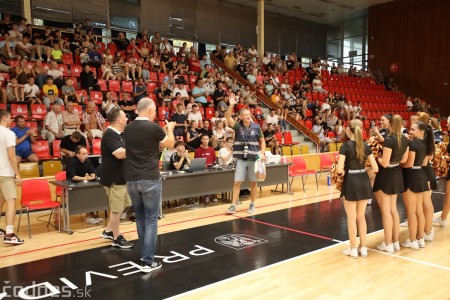 Foto: Dnes počas prípravného zápasu BC Prievidza slávnostne otvorili športovú halu v Prievidzi po rekonštrukcii palubovky 26