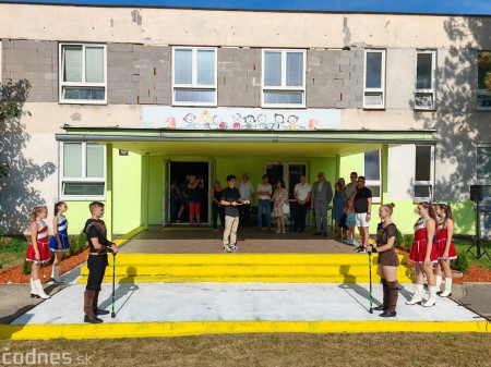 Foto: Dnes slávnostne otvorili zrevitalizovaný športový areál pri CVČ Prievidza. Prispel naň Juraj Kucka 4