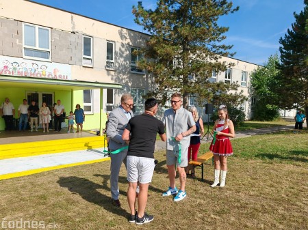 Foto: Dnes slávnostne otvorili zrevitalizovaný športový areál pri CVČ Prievidza. Prispel naň Juraj Kucka 14
