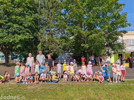 Foto: Dnes slávnostne otvorili zrevitalizovaný športový areál pri CVČ Prievidza. Prispel naň Juraj Kucka 29