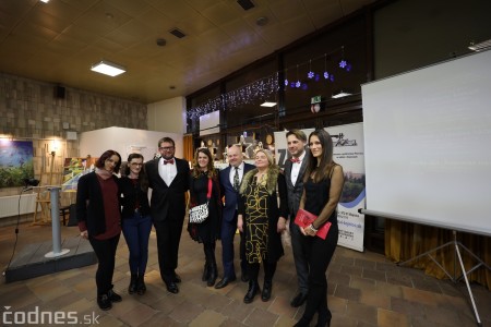 Charitatívna aukcia obrazov - Vianočná iskra - Bojnice 2023 28
