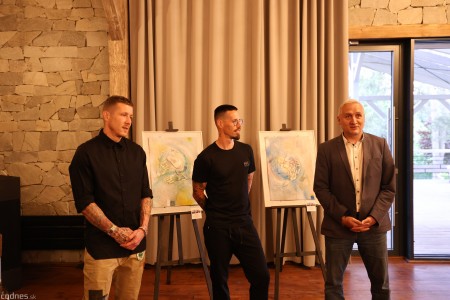 Foto: Exkluzívnu druhú vernisáž PRO TEMPORE Romana Turcela a samostatný súbor obrazov PODAJME SI RUKY otvárali Juraj Kucka a Marek Hamšík 12