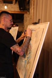 Foto: Exkluzívnu druhú vernisáž PRO TEMPORE Romana Turcela a samostatný súbor obrazov PODAJME SI RUKY otvárali Juraj Kucka a Marek Hamšík 21