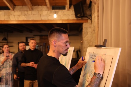 Foto: Exkluzívnu druhú vernisáž PRO TEMPORE Romana Turcela a samostatný súbor obrazov PODAJME SI RUKY otvárali Juraj Kucka a Marek Hamšík 22