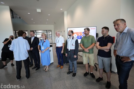 Foto: V spoločnosti Brose Prievidza sa uskutočnil už po štvrtýkrát slávnostný akt odovzdávania certifikátov maturantom 13