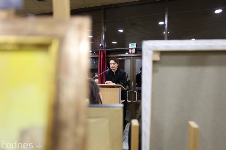 Dražbou diel na aukcii Vianočná  iskra verejnosť opäť podporí bojnickú nemocnicu a ZUŠ 39
