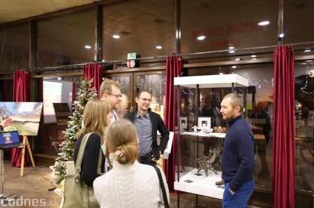 Dražbou diel na aukcii Vianočná  iskra verejnosť opäť podporí bojnickú nemocnicu a ZUŠ 72