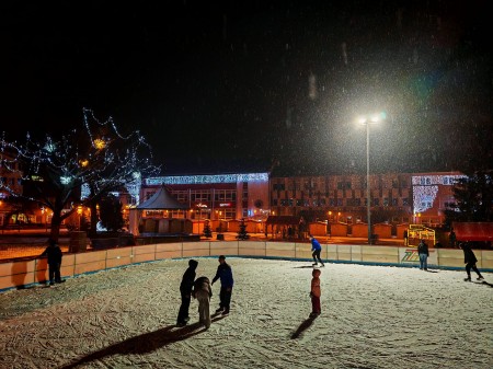 Otváracie hodiny klzisko na námestí v Prievidzi 2024 5