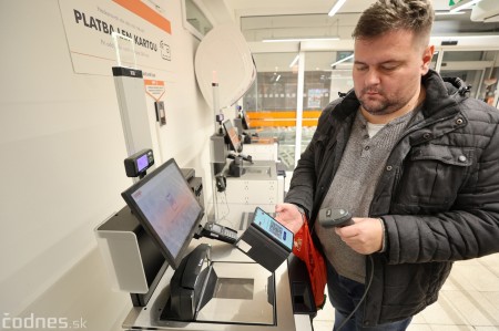 Foto: Nákupy počas Vianoc bez obmedzení už aj v Handlovej. Do mesta prichádza COOP Jednota 24/7 14