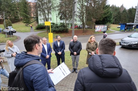 Foto: Nákupy počas Vianoc bez obmedzení už aj v Handlovej. Do mesta prichádza COOP Jednota 24/7 19