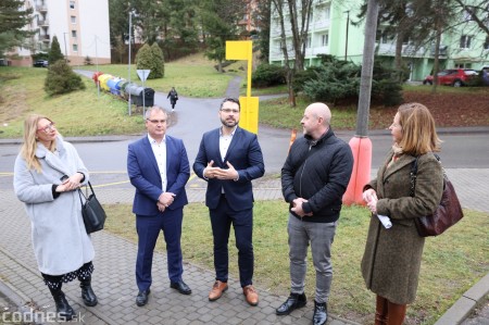 Foto: Nákupy počas Vianoc bez obmedzení už aj v Handlovej. Do mesta prichádza COOP Jednota 24/7 21