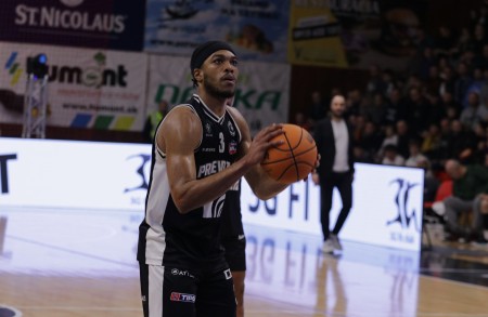 Foto: BC Prievidza uspela v 149. vydaní baníckeho derby nad Handlovou 9