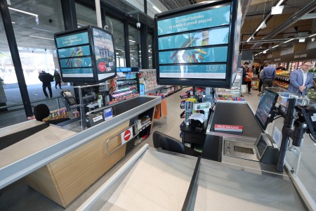 Foto: V Prievidzi pribudol jedinečný ekologický supermarket s inovatívnym dizajnom otvorený nonstop 6