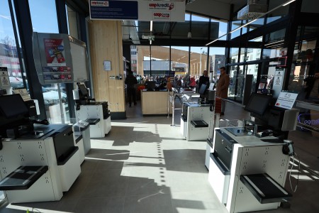 Foto: V Prievidzi pribudol jedinečný ekologický supermarket s inovatívnym dizajnom otvorený nonstop 7