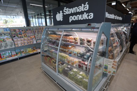 Foto: V Prievidzi pribudol jedinečný ekologický supermarket s inovatívnym dizajnom otvorený nonstop 8
