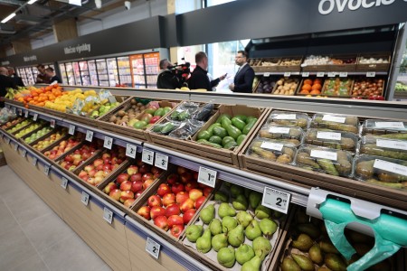 Foto: V Prievidzi pribudol jedinečný ekologický supermarket s inovatívnym dizajnom otvorený nonstop 9
